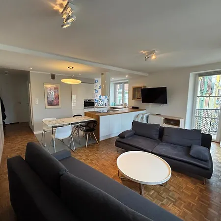 Muzyczna Oaza Przy Rynku Apartment *