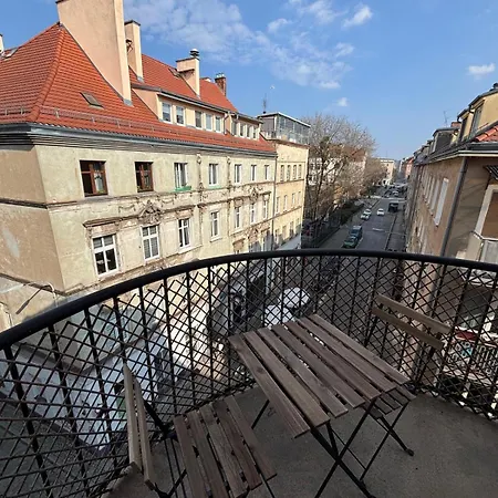 Muzyczna Oaza Przy Rynku Apartment *